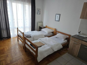 Suit 2, Belgrad